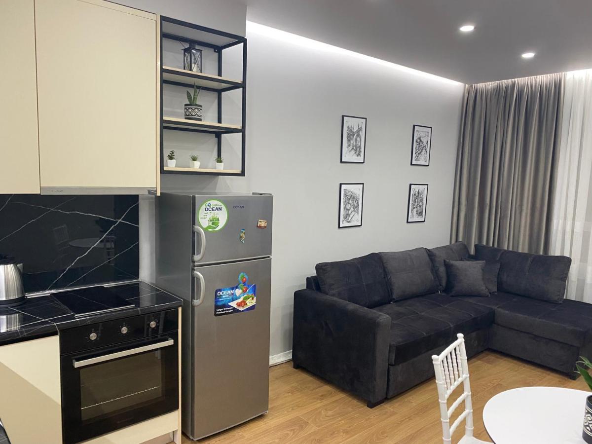 Franci'S Apartment No2 Тирана Екстер'єр фото