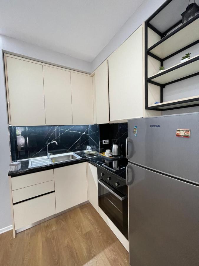 Franci'S Apartment No2 Тирана Екстер'єр фото
